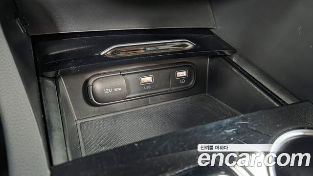 Kia K5 2022 — photo 23