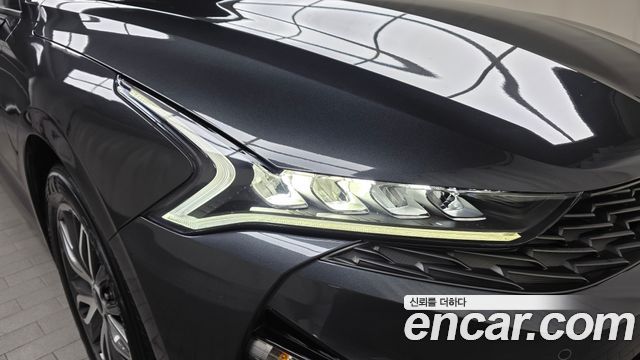 Kia K5 2022 — photo 8
