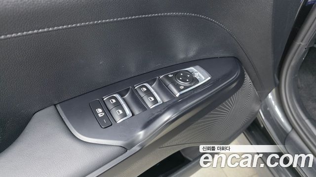 Kia K5 2022 — photo 29