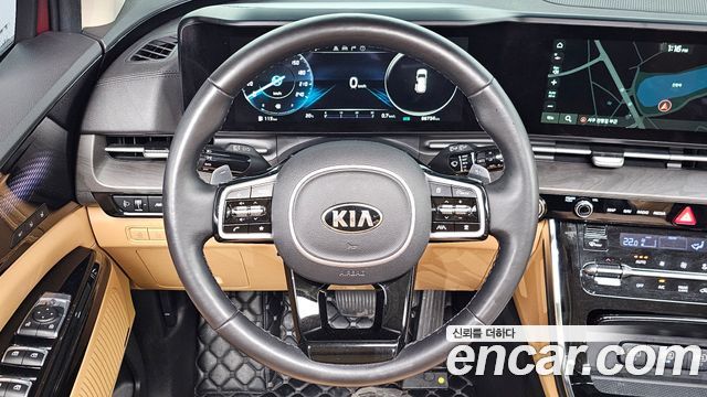 Kia Canival 2021 — photo 22