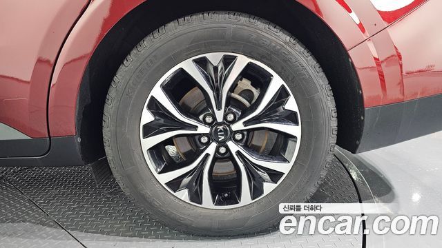 Kia Canival 2021 — photo 7