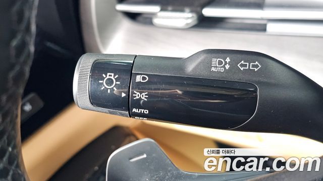 Kia Canival 2021 — photo 32