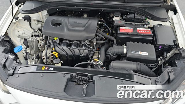 Hyundai AVANTE 2018 — photo 6