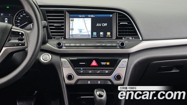 Hyundai AVANTE 2018 — photo 20