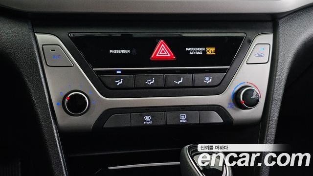 Hyundai AVANTE 2018 — photo 27