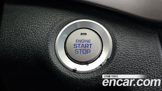 Hyundai AVANTE 2018 — photo 32