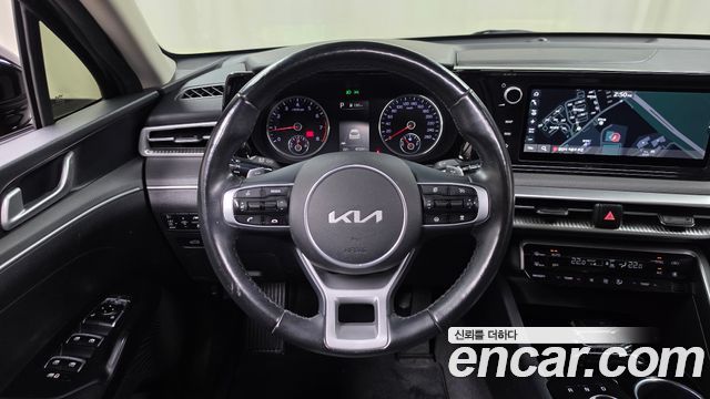Kia K5 2022 — photo 12
