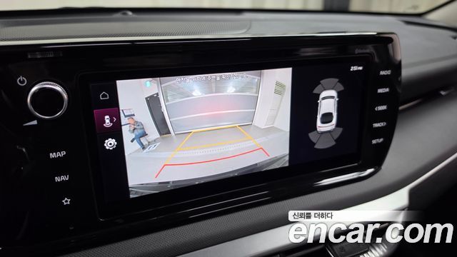 Kia K5 2022 — photo 15