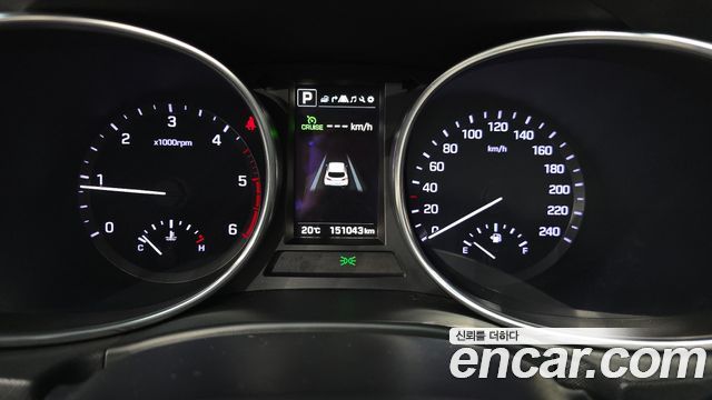 Hyundai Santafe 2017 — photo 11