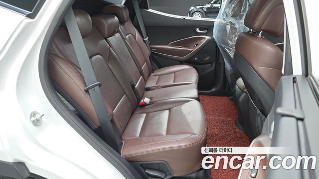 Hyundai Santafe 2017 — photo 17