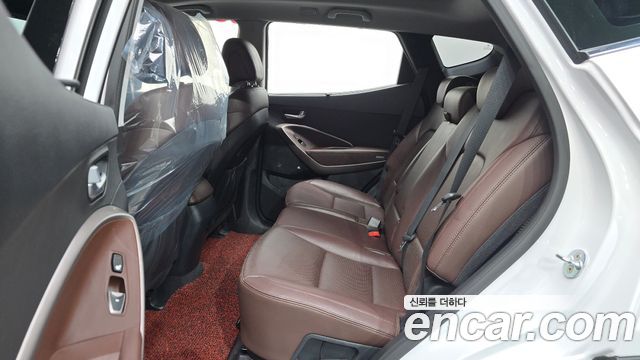 Hyundai Santafe 2017 — photo 18