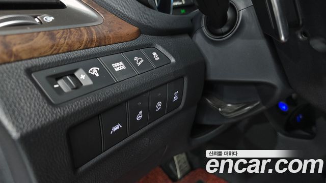 Hyundai Santafe 2017 — photo 23