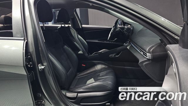 Hyundai AVANTE 2023 — photo 11
