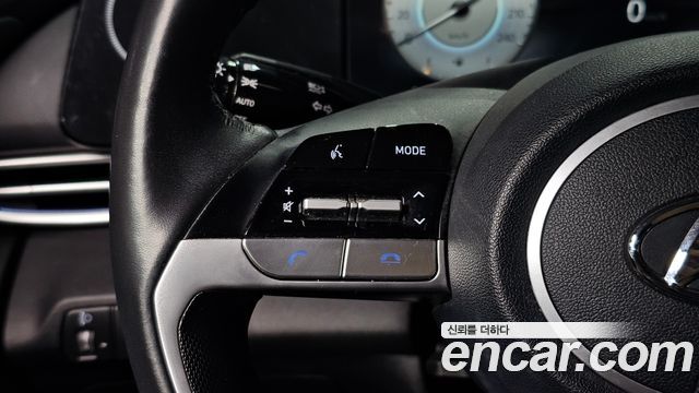 Hyundai AVANTE 2023 — photo 14