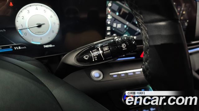 Hyundai AVANTE 2023 — photo 18