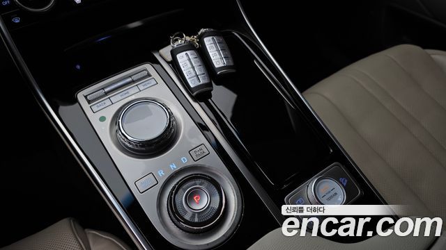 Genesis GV80 2023 — photo 12