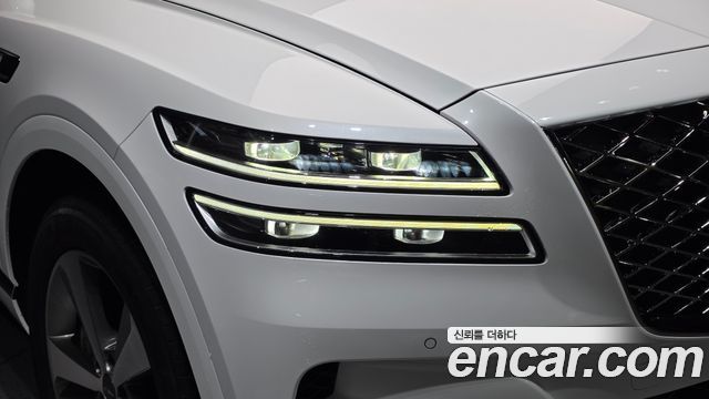 Genesis GV80 2023 — photo 8