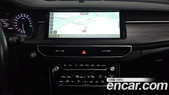 Kia K7 2021 — photo 20