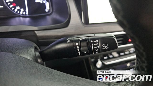 Kia K7 2021 — photo 28