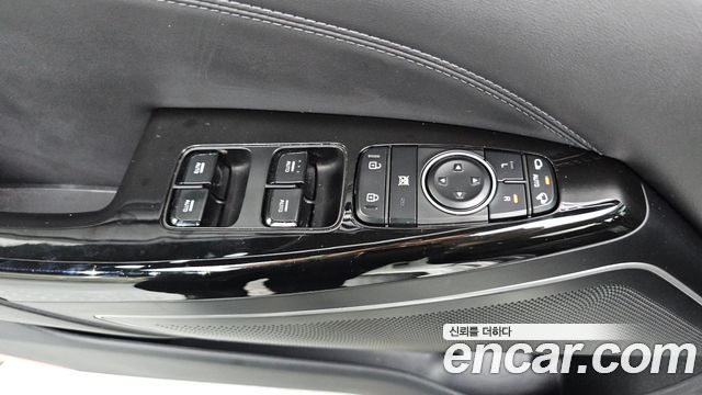 Kia K7 2021 — photo 29