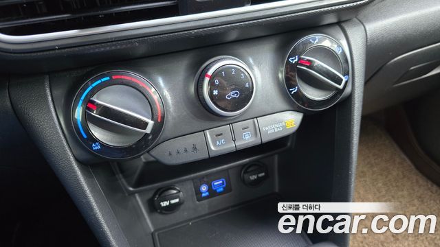 Hyundai Kona 2019 — photo 28