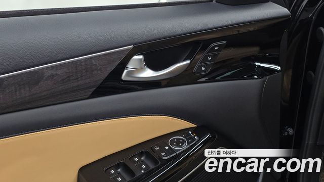 Kia K7 2020 — photo 30