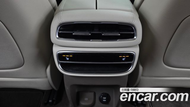 Genesis GV80 2023 — photo 25