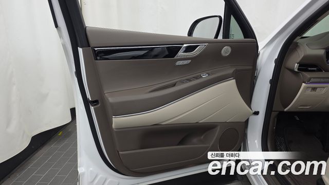 Genesis GV80 2023 — photo 14