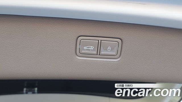Genesis GV80 2023 — photo 16