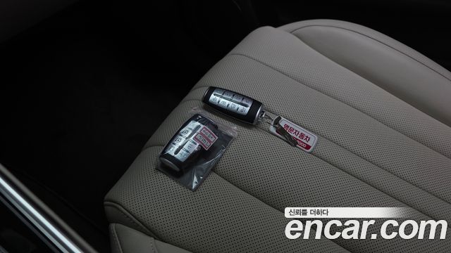Genesis GV80 2023 — photo 31