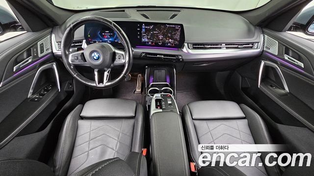 BMW iX1 2023 — photo 10