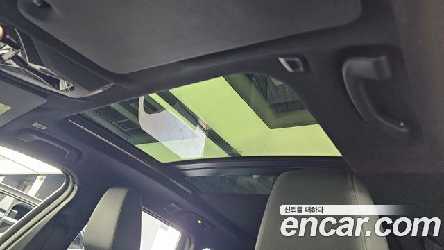 BMW iX1 2023 — photo 22
