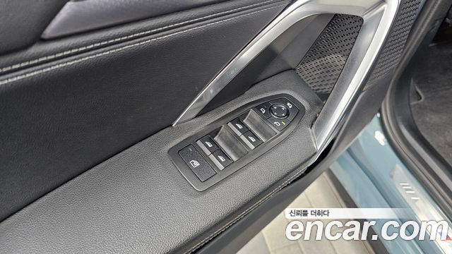 BMW iX1 2023 — photo 30