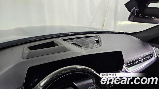 BMW iX1 2023 — photo 32