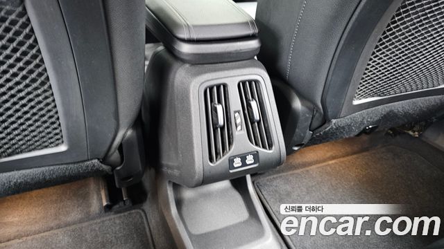 BMW iX1 2023 — photo 34