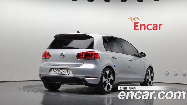 Volkswagen Golf 2012 — photo 2