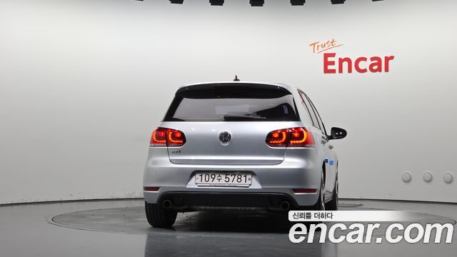 Volkswagen Golf 2012 — photo 4