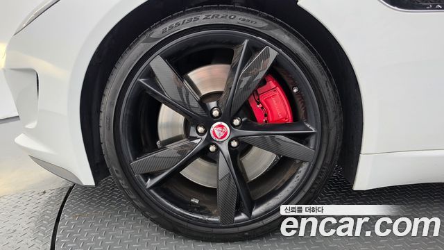 Jaguar F-TYPE 2016 — photo 5