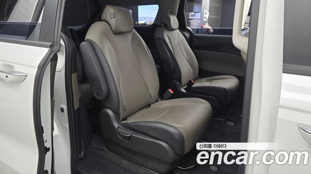 Kia Canival 2025 — photo 17