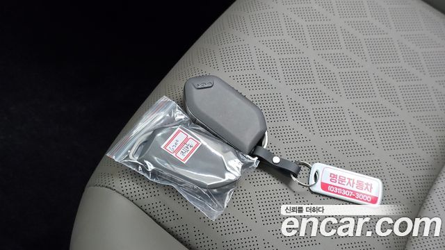 Kia Canival 2025 — photo 21