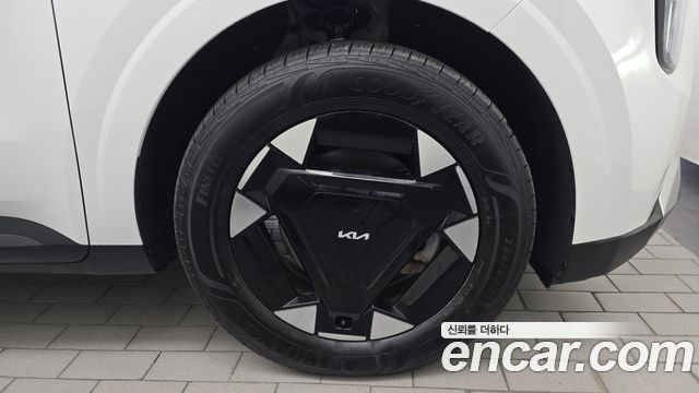 Kia Canival 2025 — photo 7