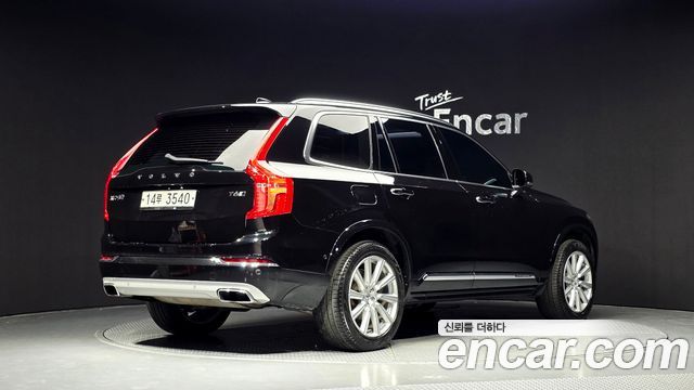 Volvo XC90 2017 — photo 2