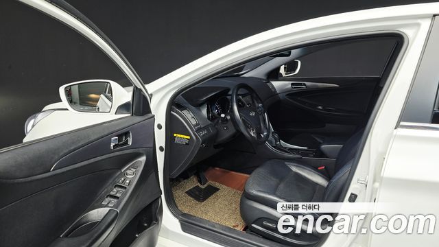 Hyundai Sonata 2014 — photo 10