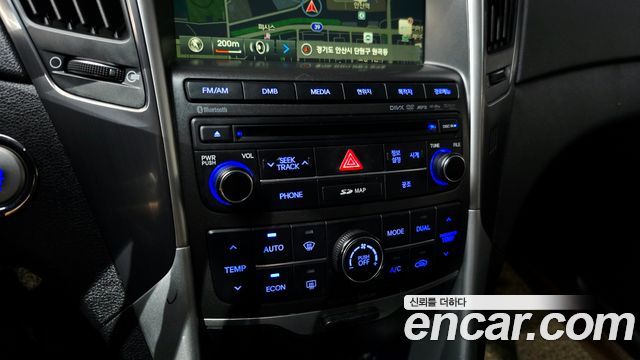 Hyundai Sonata 2014 — photo 17