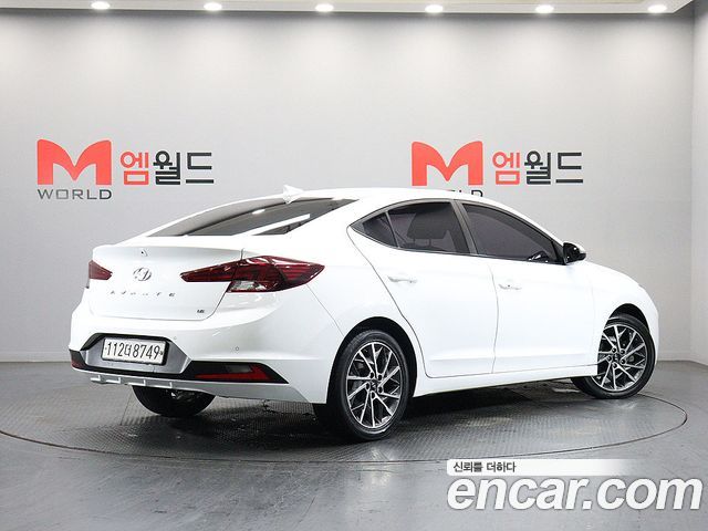 Hyundai AVANTE 2020 — photo 3