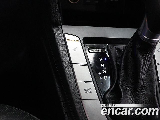 Hyundai AVANTE 2020 — photo 10