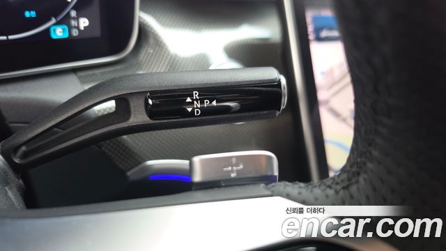Mercedes-Benz C-Class 2023 — photo 20