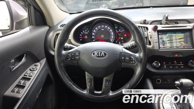 Kia Sportage 2016 — photo 13