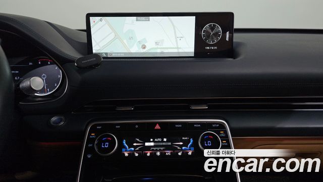 Genesis GV80 2021 — photo 18