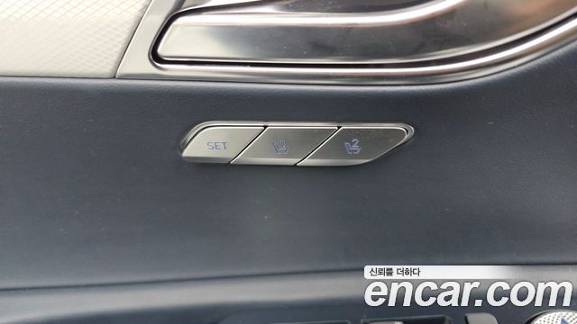 Genesis GV80 2021 — photo 32